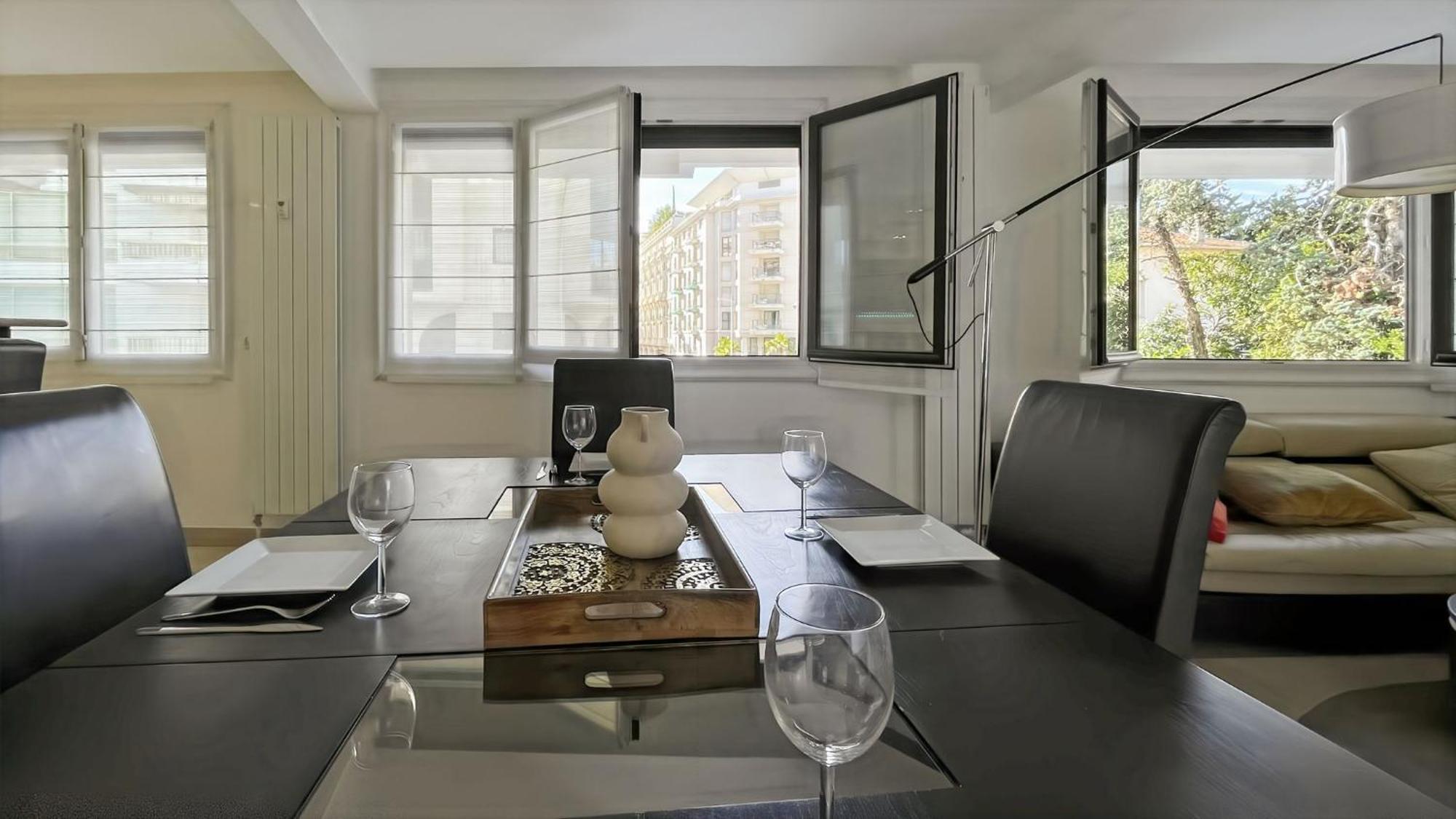 Lhelvetia - 3 Bedrooms - 3 Bathrooms - Near Croisette Apartment Cannes