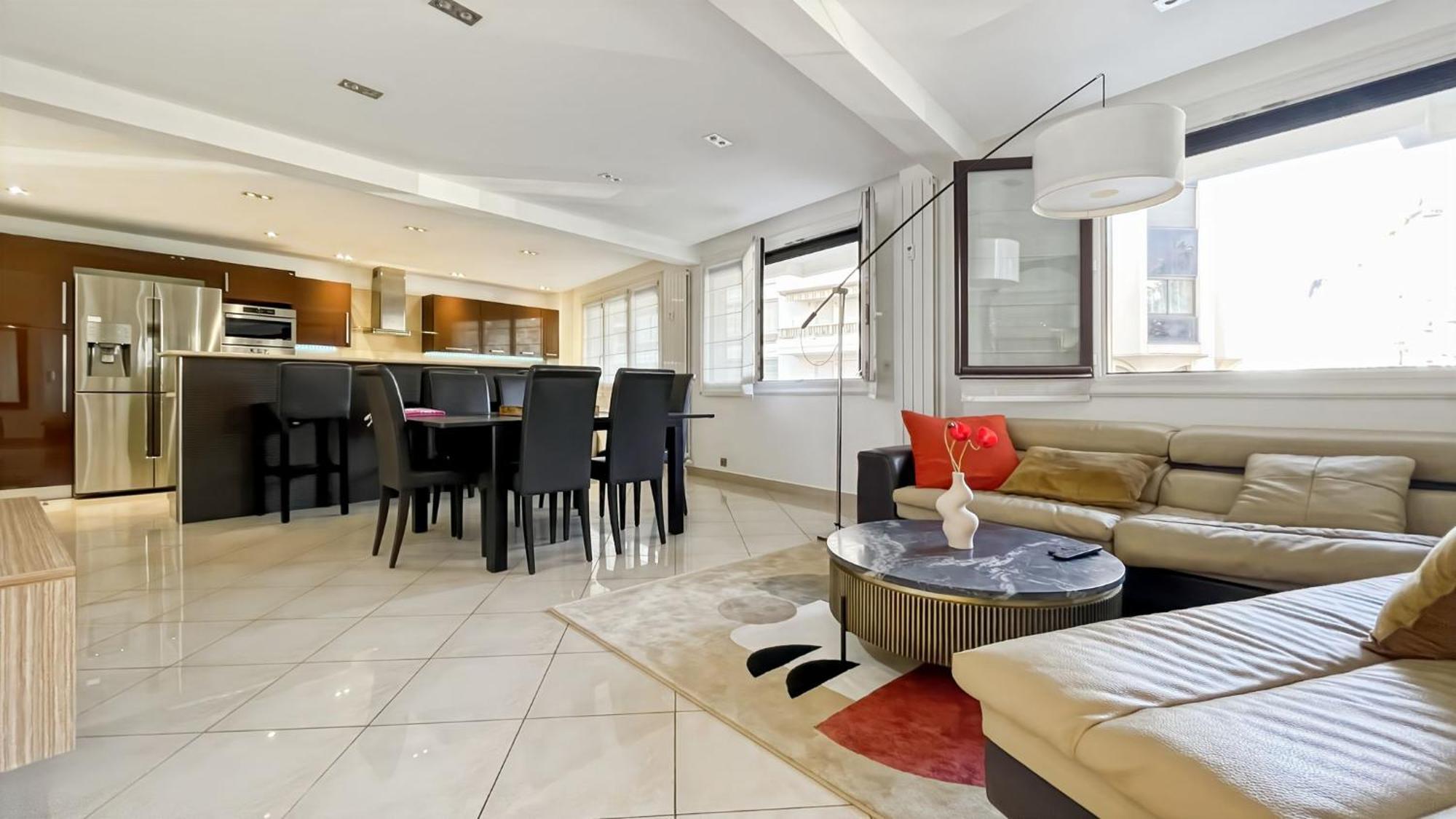 Apartment Lhelvetia - 3 Bedrooms - 3 Bathrooms - Near Croisette *