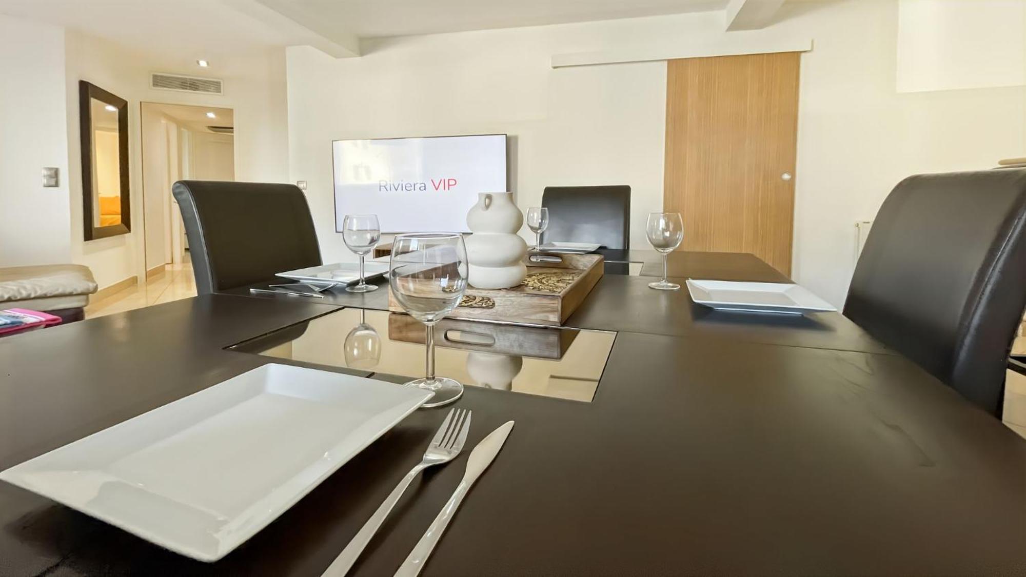 Lhelvetia - 3 Bedrooms - 3 Bathrooms - Near Croisette Apartment Cannes